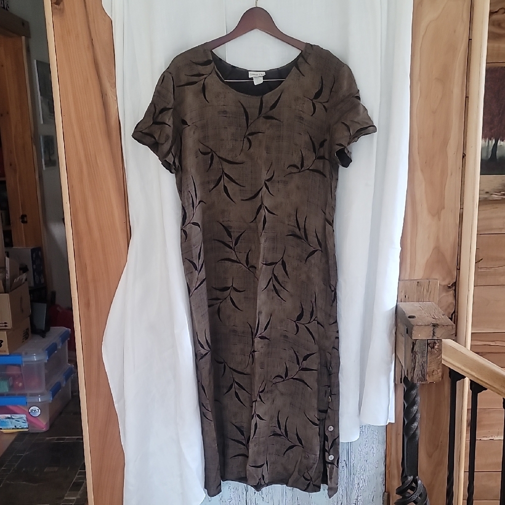 Elegant Brown Dress with Black Leaf Pattern